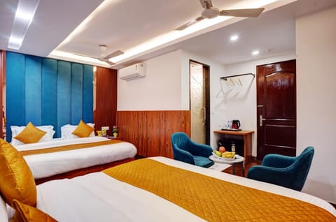 Bed, TV and multimedia, Coffee/tea facilities, Photo of the whole room, Seating area, Bedroom, Guests, Landmark view, Street view, Family, Quiet street view, soundproof, towels, wardrobe, air conditioner