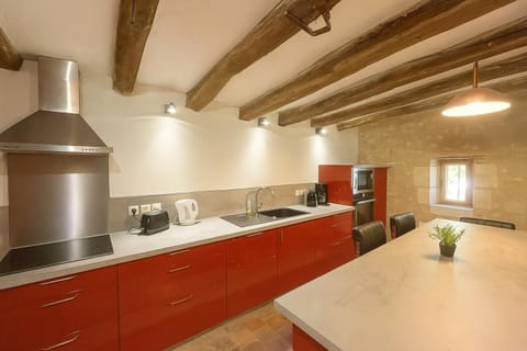 Kitchen or kitchenette, Dining area, dishwasher, stove, toaster