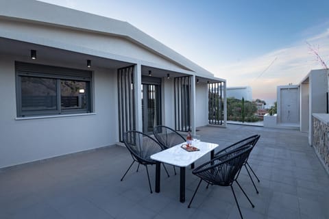 Patio, Balcony/Terrace
