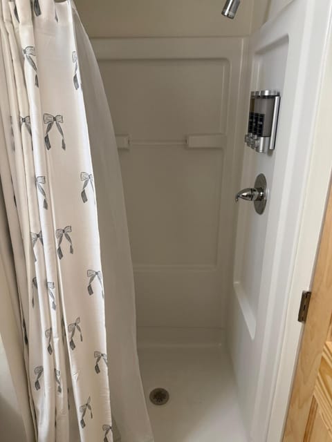 Thomas Place Apartment in Harpers Ferry