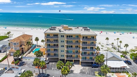 Bright Updated Beachfront Complex 2BR2BA Apartment in Madeira Beach