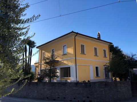 Property building, Day