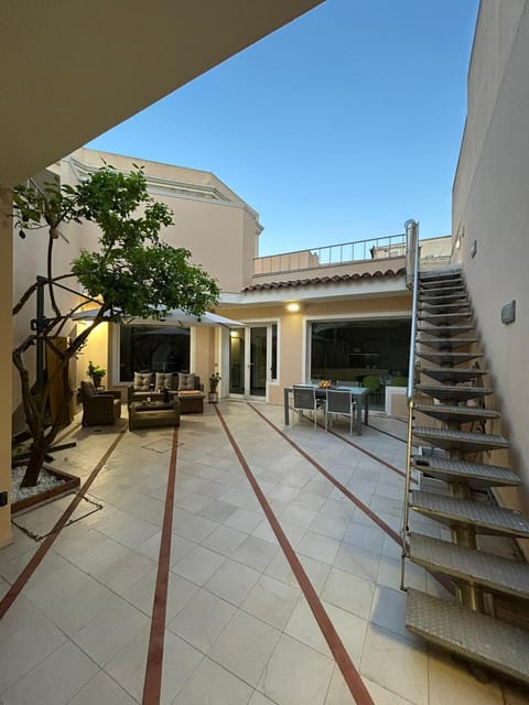 Property building, Garden