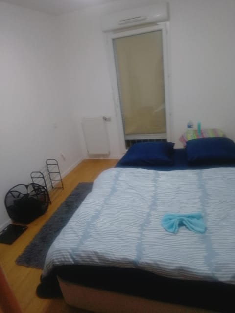 Clara Vacation rental in Île-de-France