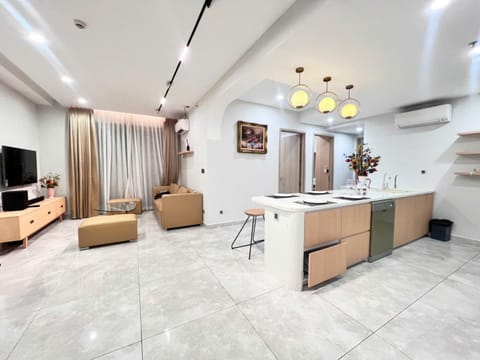 Communal lounge/ TV room, TV and multimedia, Living room, Seating area, minibar, oven