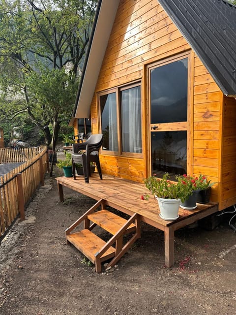 Guesthouse Zhari Capsule hotel in Montenegro