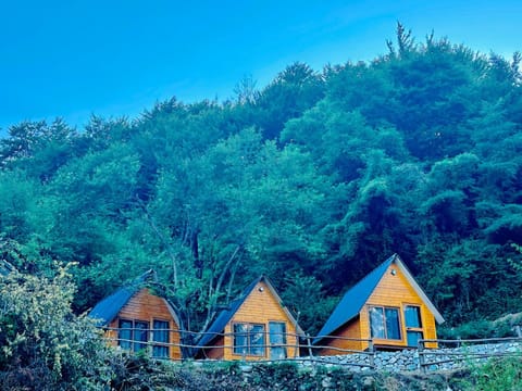 Guesthouse Zhari Capsule hotel in Montenegro