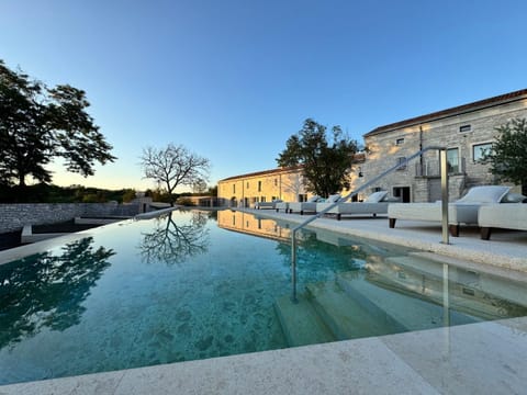 Property building, Swimming pool, Swimming pool, sunbed