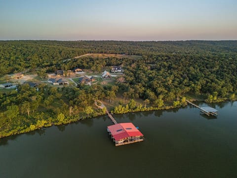 Bird's eye view, Lake view