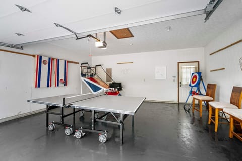 The Family Nook - Home for 8 House in Hamilton