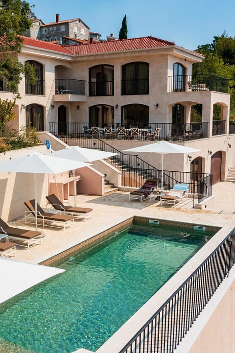 Zorka Vacation rental in Sveti Stefan