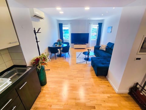 La Riva Apartment Sea View Bed and Breakfast in Rovinj