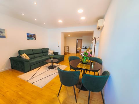 La Riva Apartment Sea View Bed and Breakfast in Rovinj