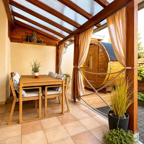 Sauna, Balcony/Terrace