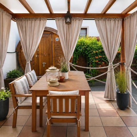 Sauna, Balcony/Terrace