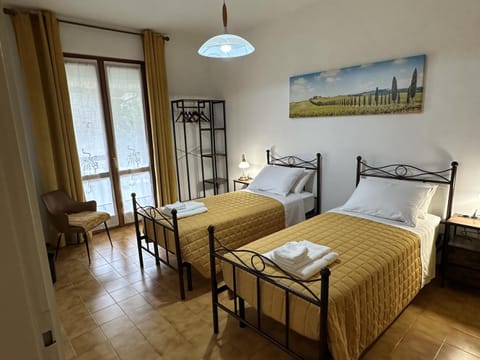 Balcony/Terrace, Bedroom, heating, towels, wardrobe