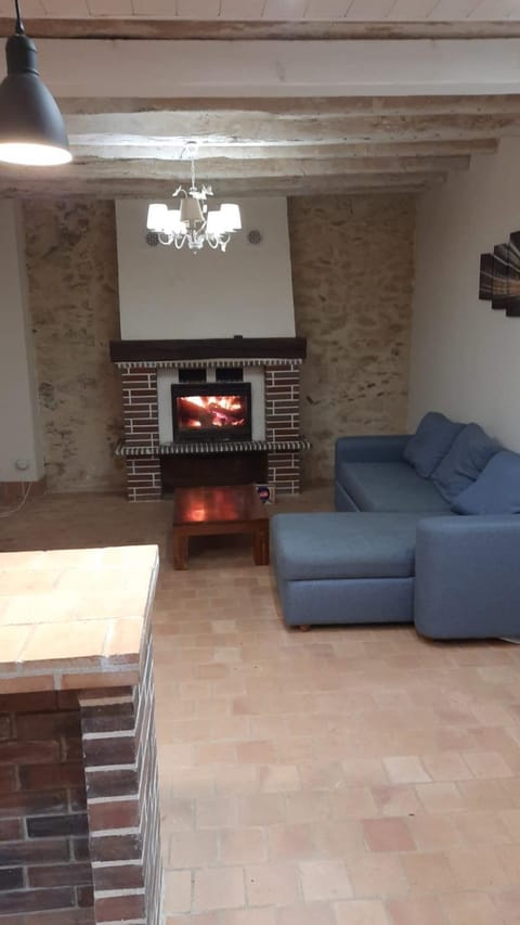 Gite Saint Martin du Boschet, 1h15 de Paris House in Île-de-France