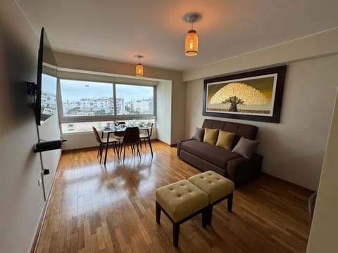 TV and multimedia, Living room, Dining area