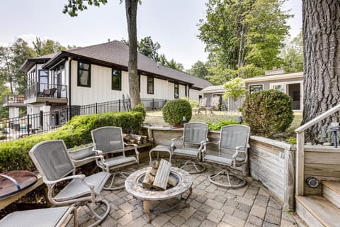 Swim, Fish and Boat House on Stunning Higgins Lake! House in Michigan