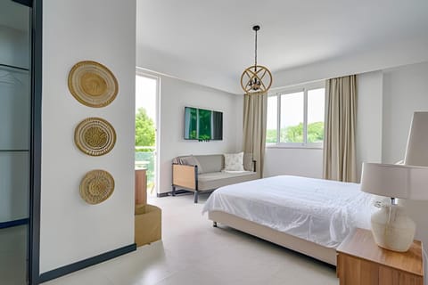 Bed, Garden view