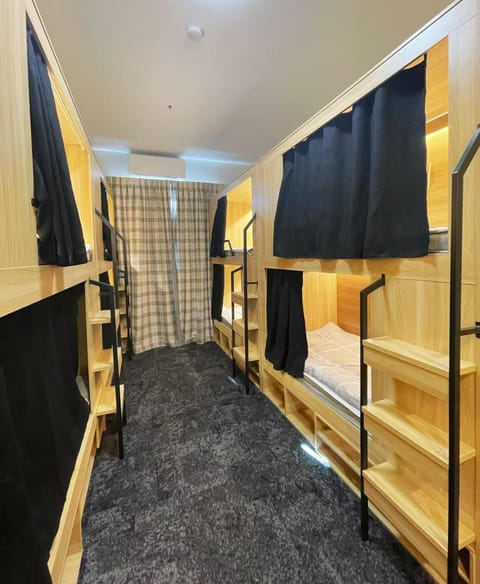 Photo of the whole room, bunk bed