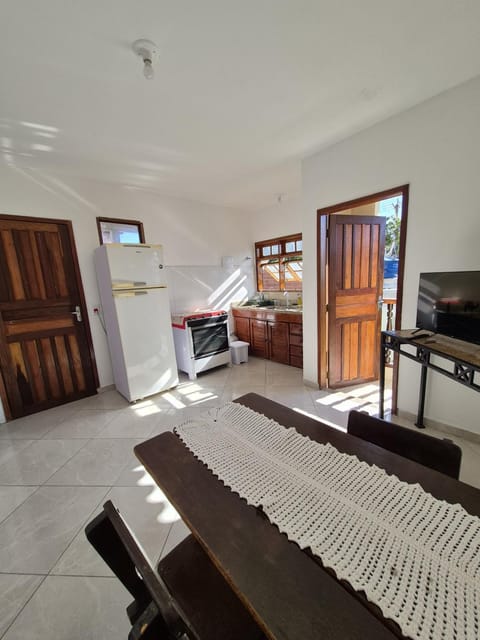 TV and multimedia, Seating area, Dining area