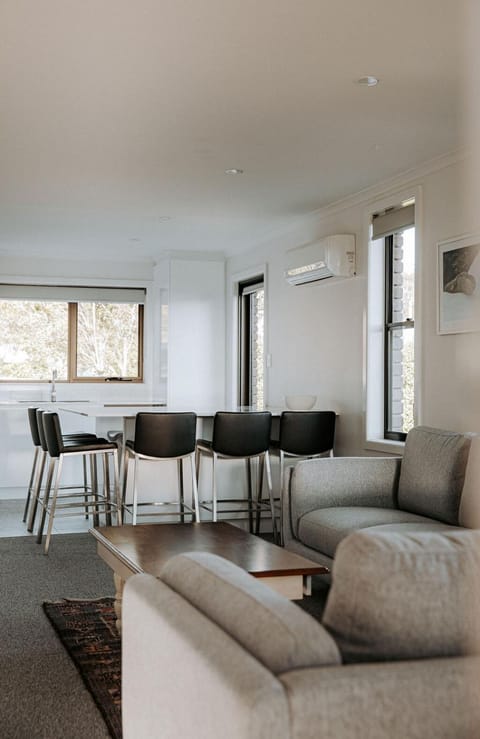 Kooringal - Your Home by the Ocean in Bicheno House in Bicheno