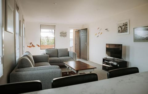 Kooringal - Your Home by the Ocean in Bicheno House in Bicheno