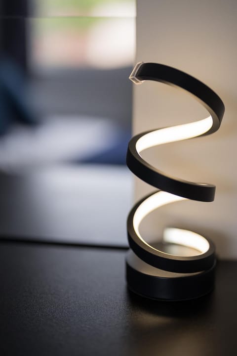 Home from Home 3-Bedrooms free parking Garden Sleeps up to 8 Apartment in Stourbridge