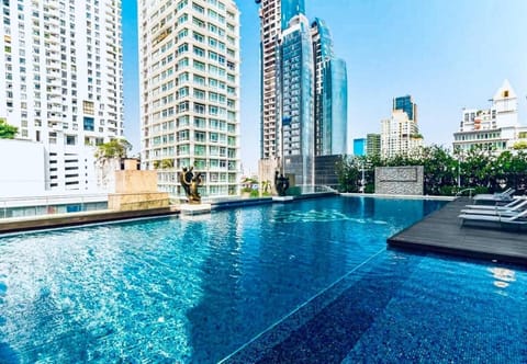 Pool view, Swimming pool