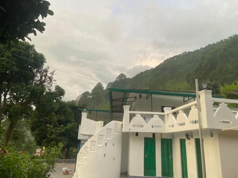 Property building, Mountain view