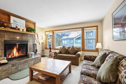 2 Bedroom Kirkwood Condo – Across the Street from Village condo Apartment in Kirkwood