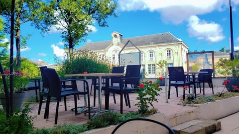 Hôtel JurJura Hotel in Dole