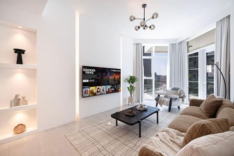 FIRST CLASS 2BR Luxury Canal & Pool Views Apartment in Al Sharjah