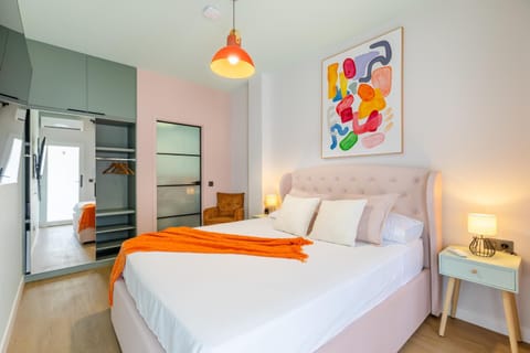Bed, Photo of the whole room, Bedroom, wardrobe