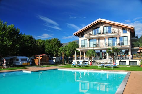 Property building, Swimming pool