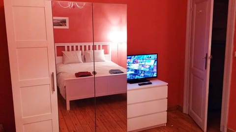 TV and multimedia, wardrobe
