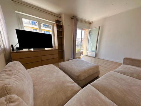 Communal lounge/ TV room, TV and multimedia