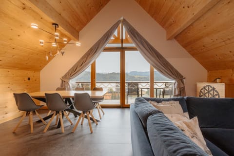 Natural landscape, View (from property/room), Balcony/Terrace, Living room, Seating area, Dining area