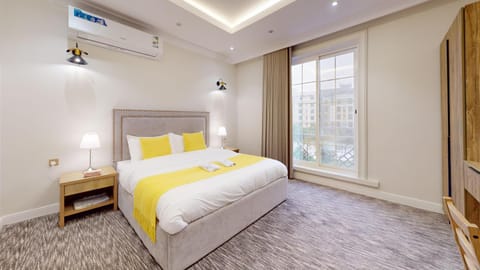 Bed, Photo of the whole room, Bedroom, air conditioner