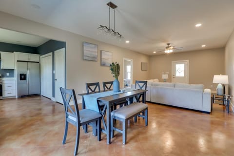 Quiet Hill Country Home 1 Mi to Lake LBJ Access! Apartment in Granite Shoals