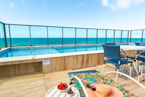 Pool view, Swimming pool, sunbed