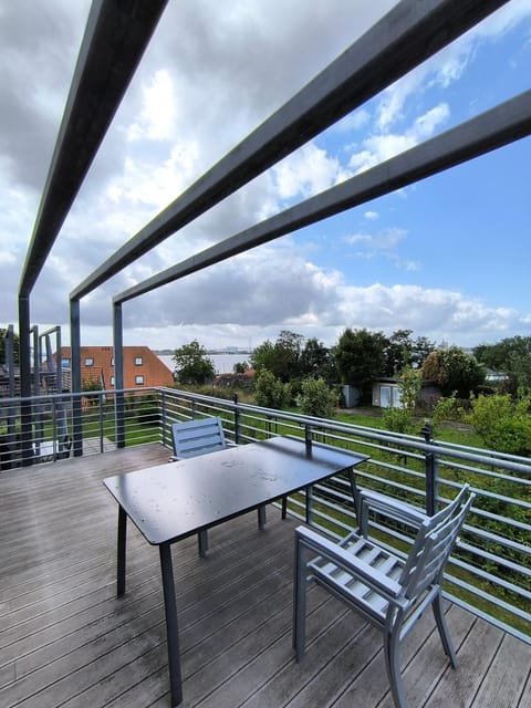 View (from property/room), Balcony/Terrace