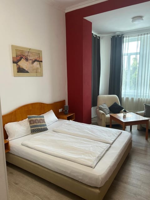 Hotel - Restaurant Zur Linde Hotel in Mainz-Bingen