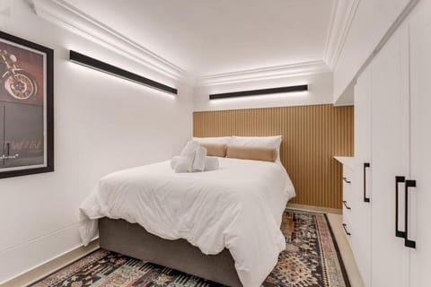 Coastal Calm, Ocean Vibes & Designer Touches Apartment in Cape Town