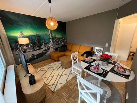 Living room, Seating area, Dining area