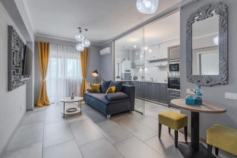 Kitchen or kitchenette, Living room, Dining area