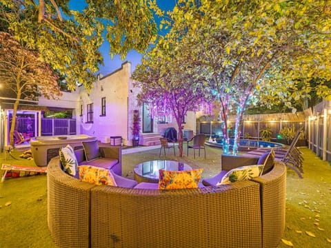 Villa Tranquillo Calle Ocho Pool & Hot Tub House in Coral Gables