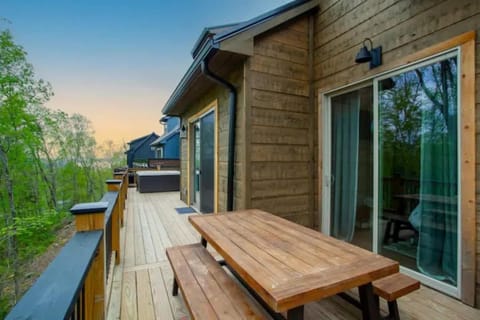 Whispering Pine - Arcade - Lake Perks House in Douglas Lake