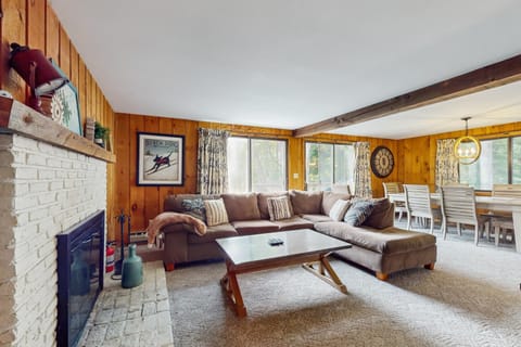 Ski Haus Retreat House in Dover